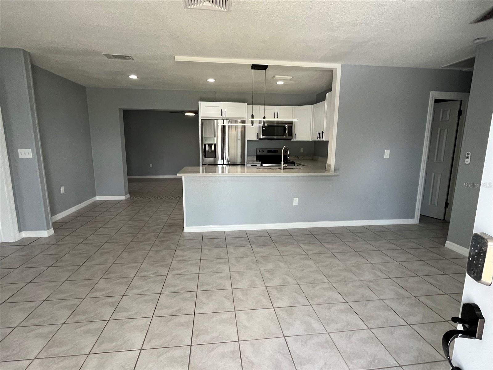 Image 4 of 23 For 4607 5th Avenue W