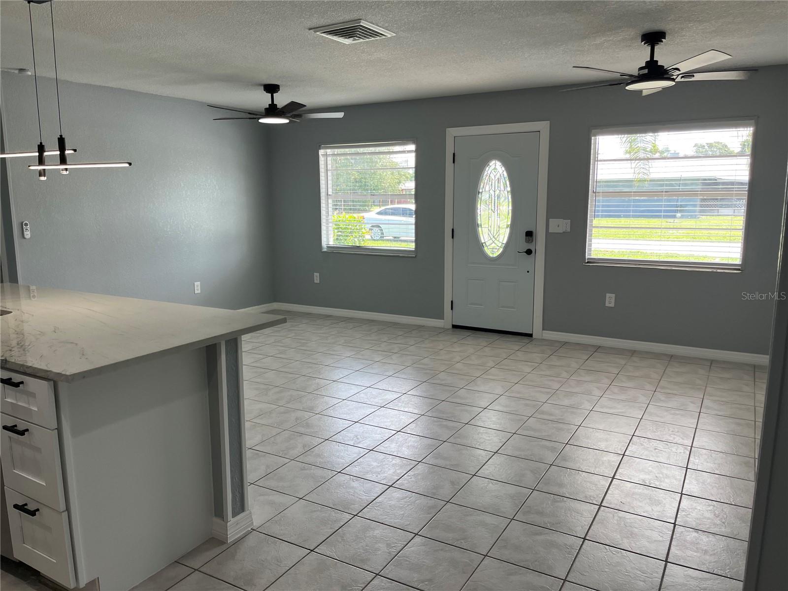 Image 6 of 23 For 4607 5th Avenue W
