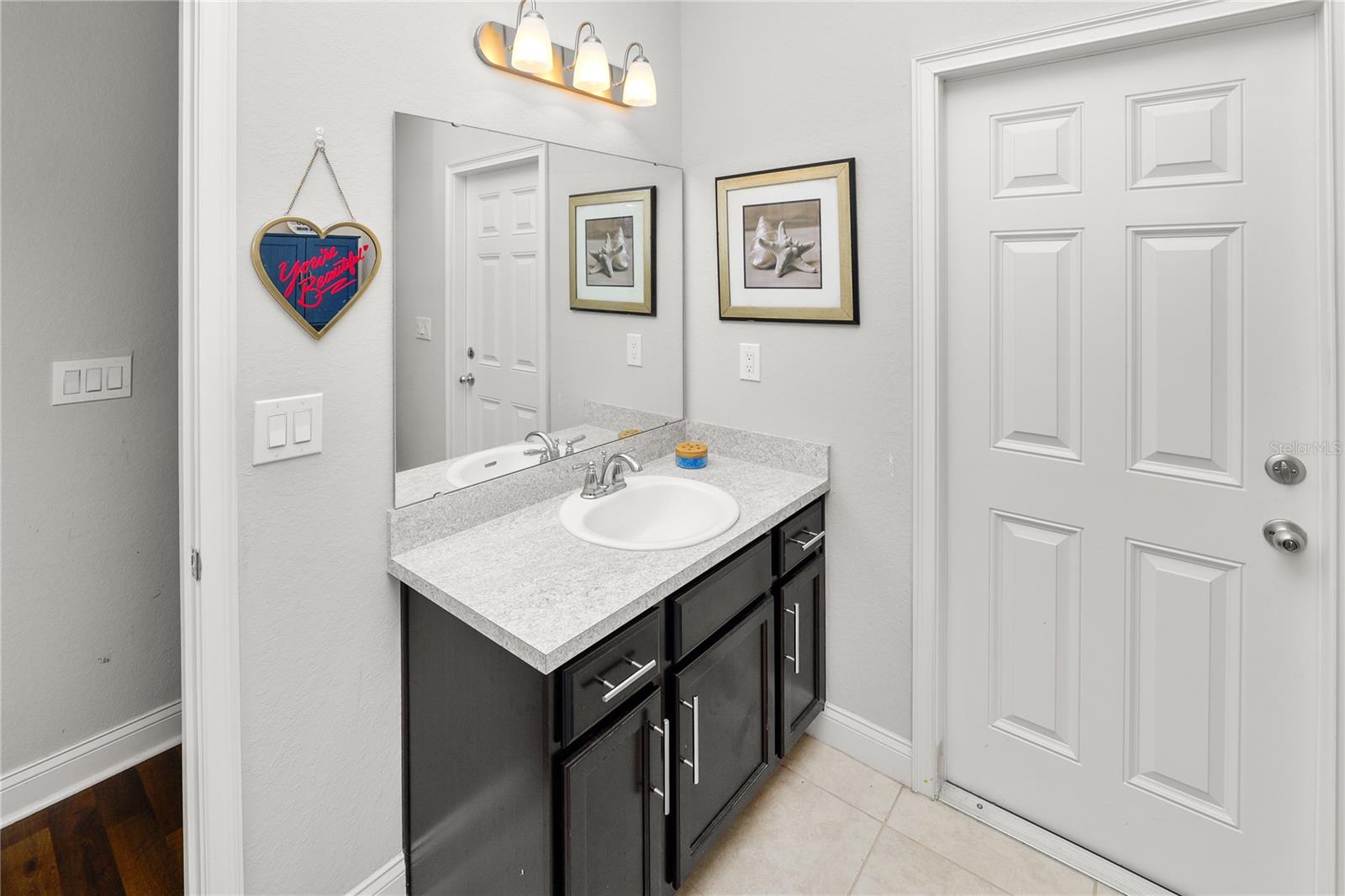 Image 33 of 54 For 5928 Valentino Way
