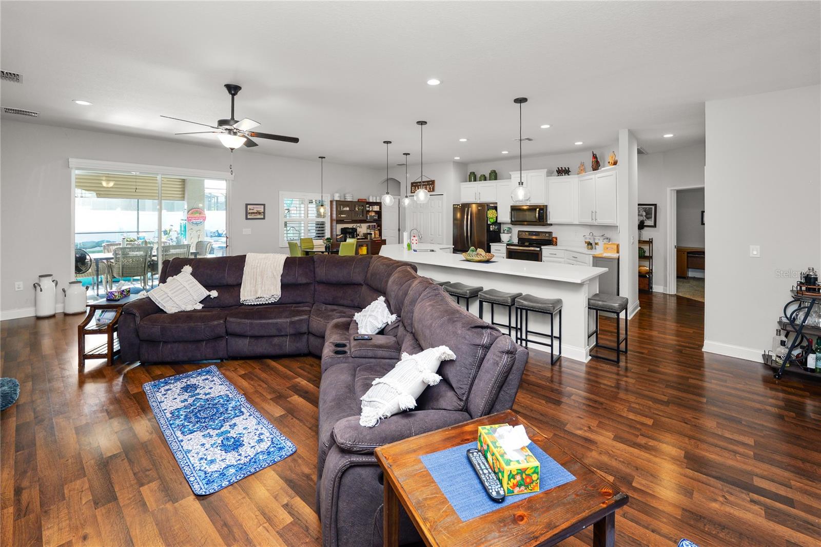 Image 9 of 54 For 5928 Valentino Way