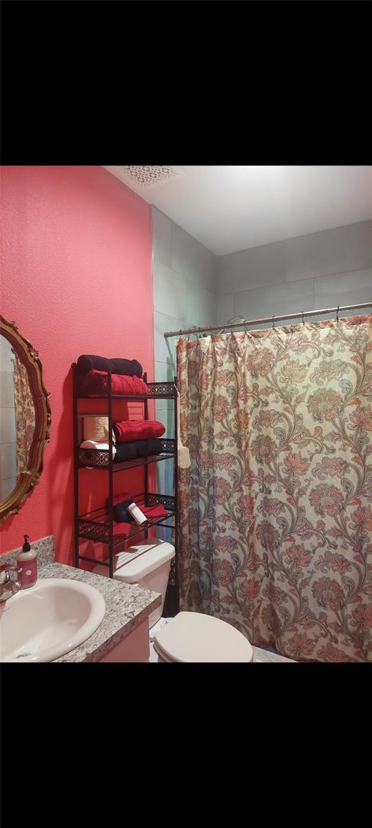 Image 7 of 11 For 707 Belmar  