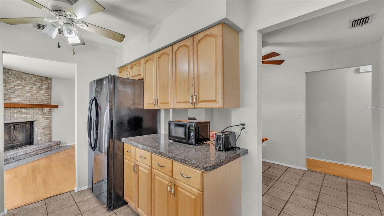 Image 13 of 36 For 7424 Highland Grove Drive