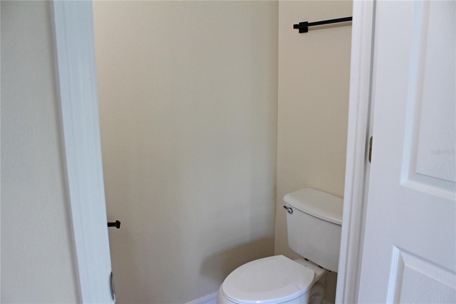 Image 12 of 45 For 8067 Settlers Creek Circle