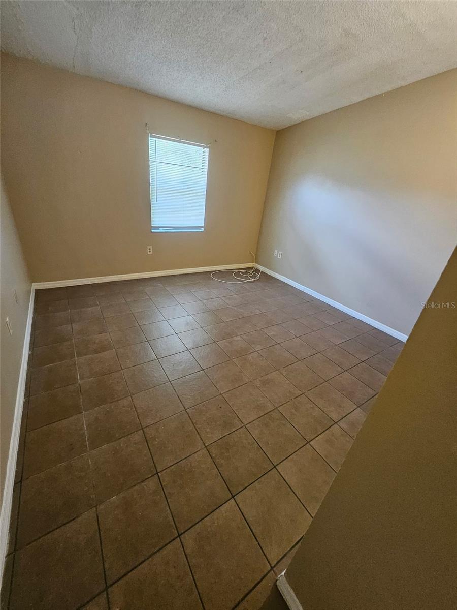 Image 10 of 13 For 4021 Saint Paul Drive
