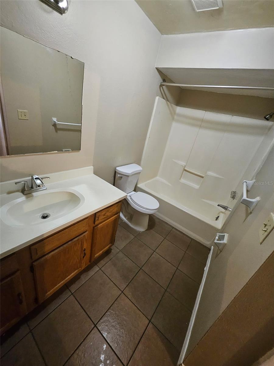 Image 4 of 13 For 4021 Saint Paul Drive
