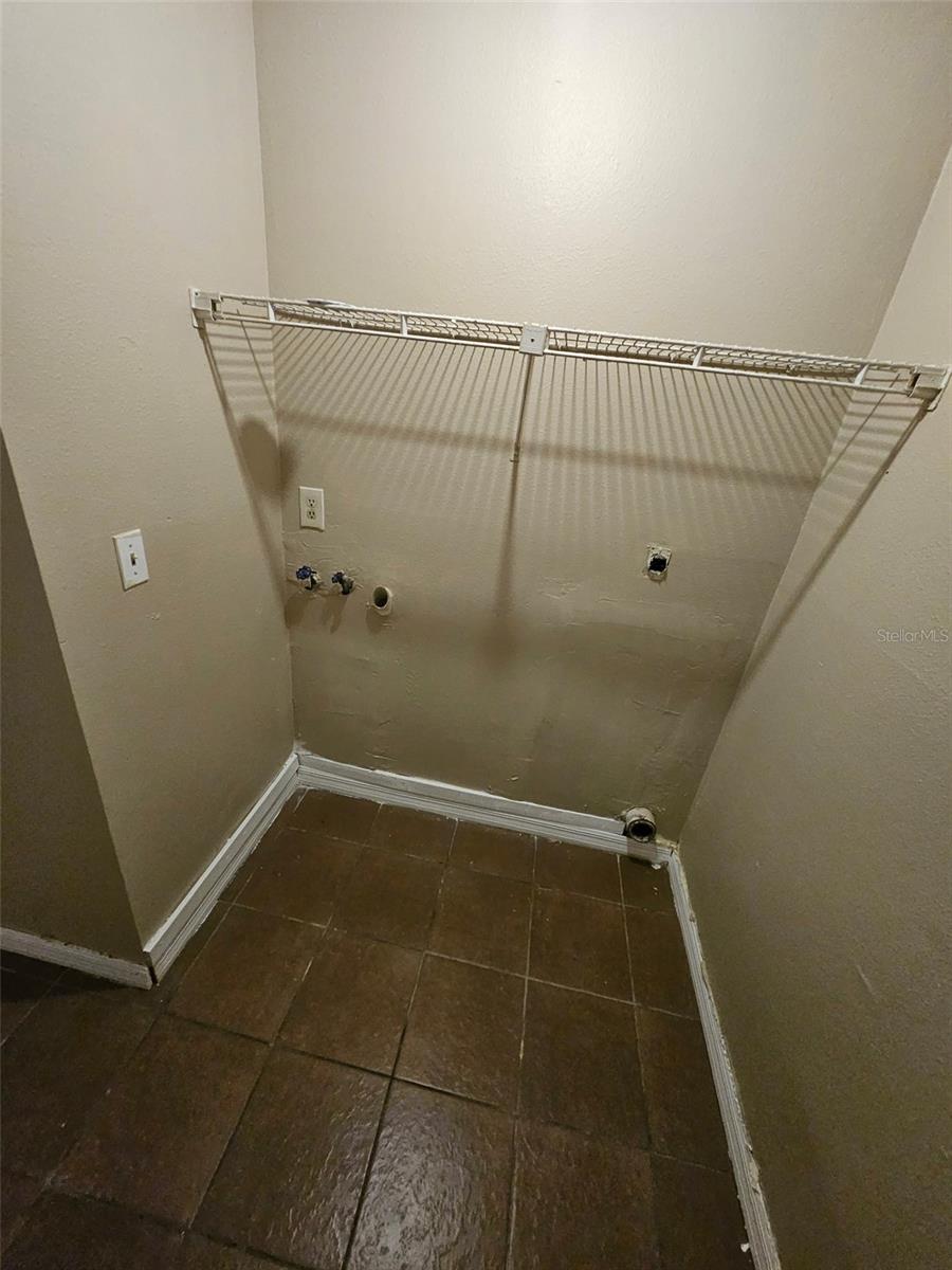 Image 6 of 13 For 4021 Saint Paul Drive