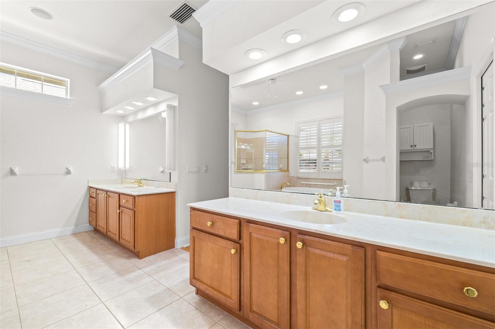Image 13 of 40 For 6779 Huntington Hills Boulevard