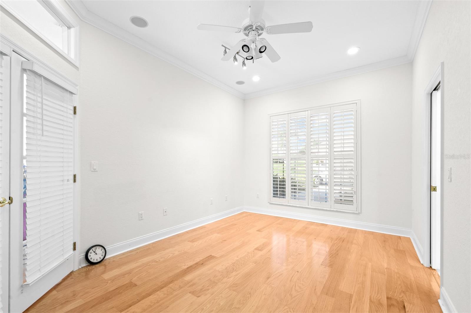 Image 17 of 40 For 6779 Huntington Hills Boulevard