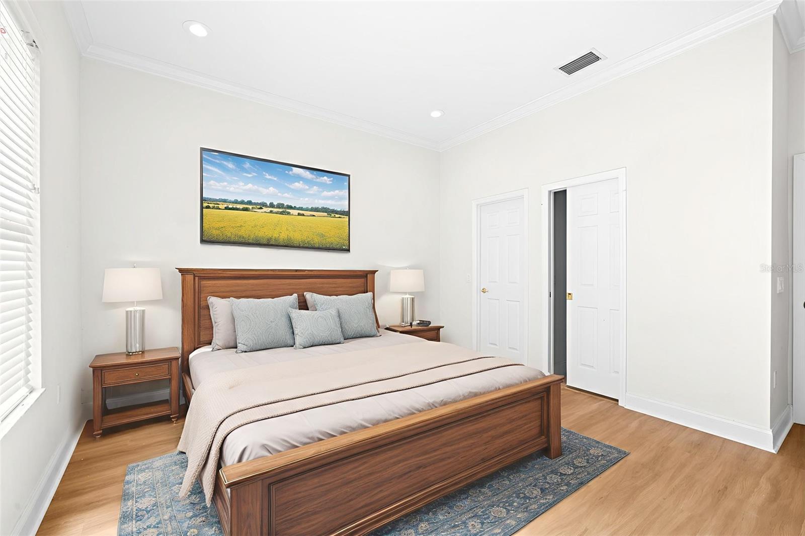 Image 18 of 40 For 6779 Huntington Hills Boulevard