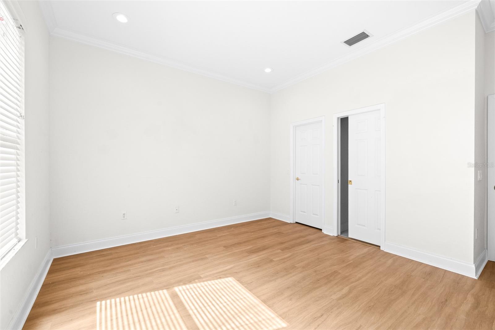 Image 19 of 40 For 6779 Huntington Hills Boulevard