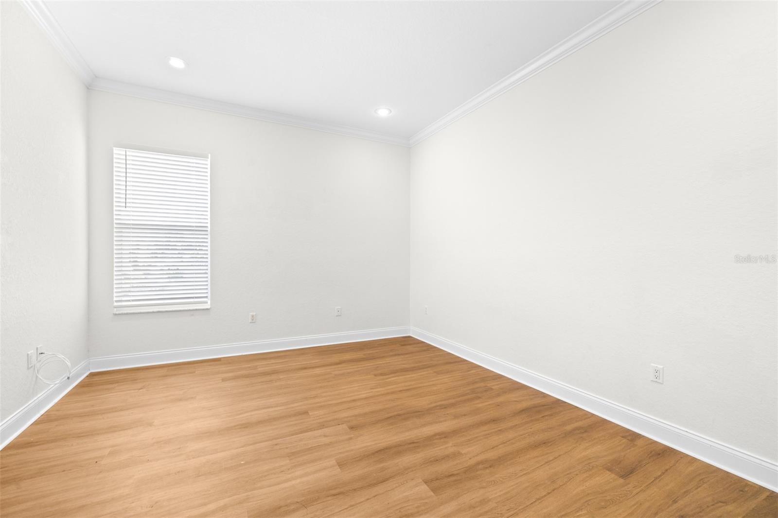 Image 22 of 40 For 6779 Huntington Hills Boulevard