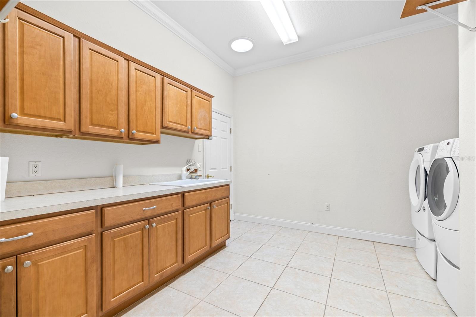 Image 24 of 40 For 6779 Huntington Hills Boulevard