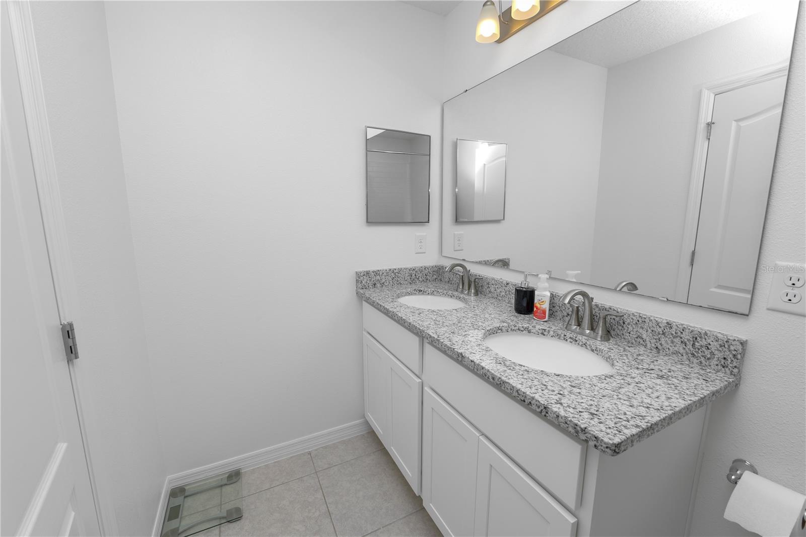 Image 34 of 57 For 871 Fillmore Court