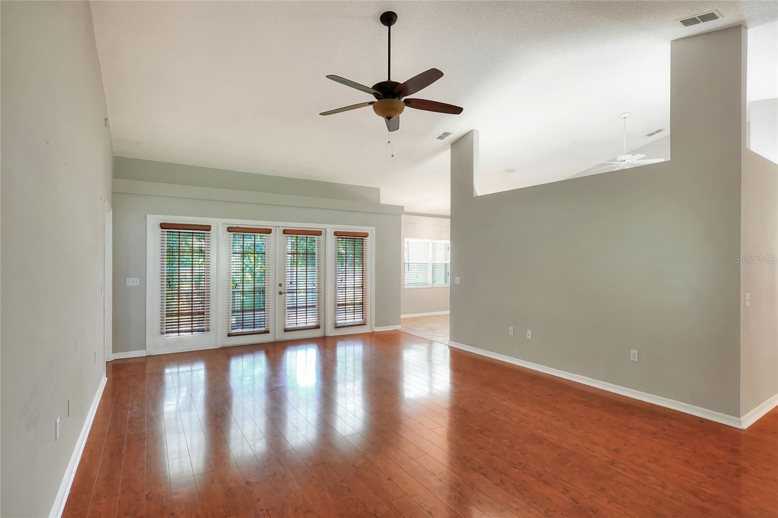 Image 12 of 51 For 6716 Forestwood Drive W
