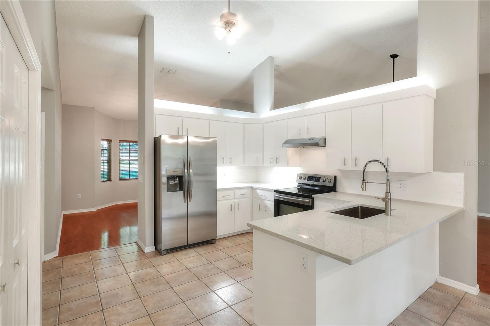 Image 13 of 51 For 6716 Forestwood Drive W