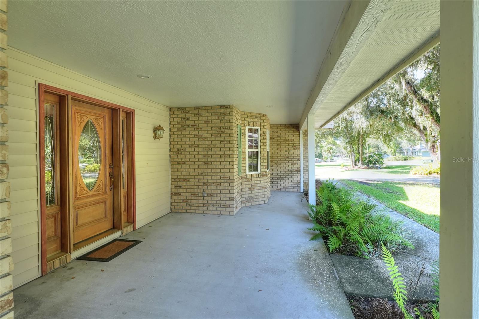 Image 6 of 51 For 6716 Forestwood Drive W