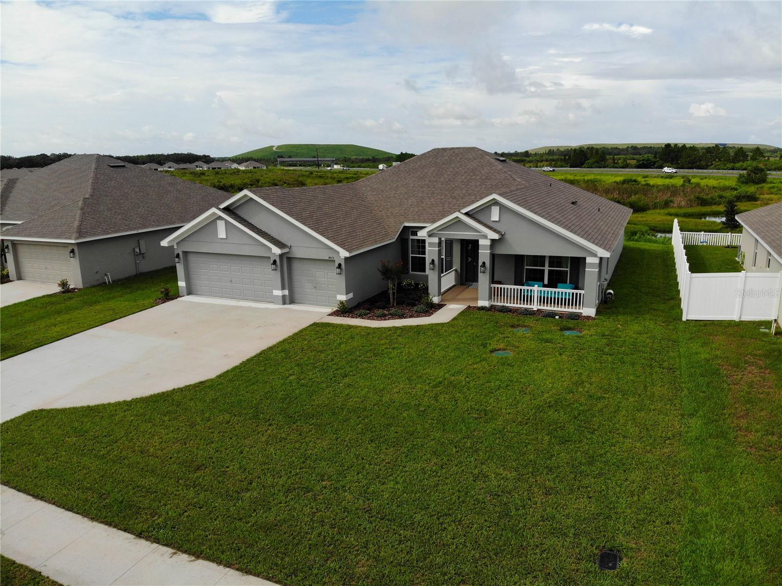 Image 2 of 37 For 4019 Tullamore Lane