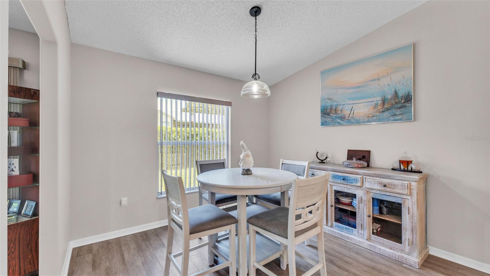 Image 16 of 88 For 6098 Magpie Drive