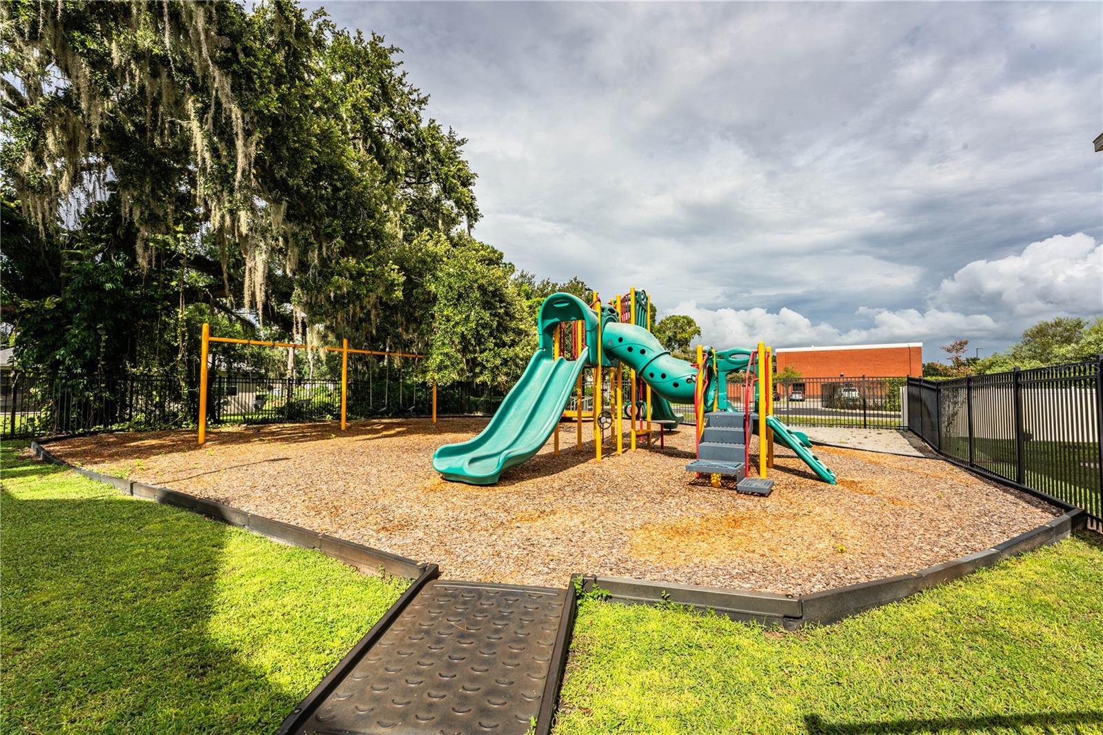 Image 7 of 66 For 253 Alexander Woods Drive