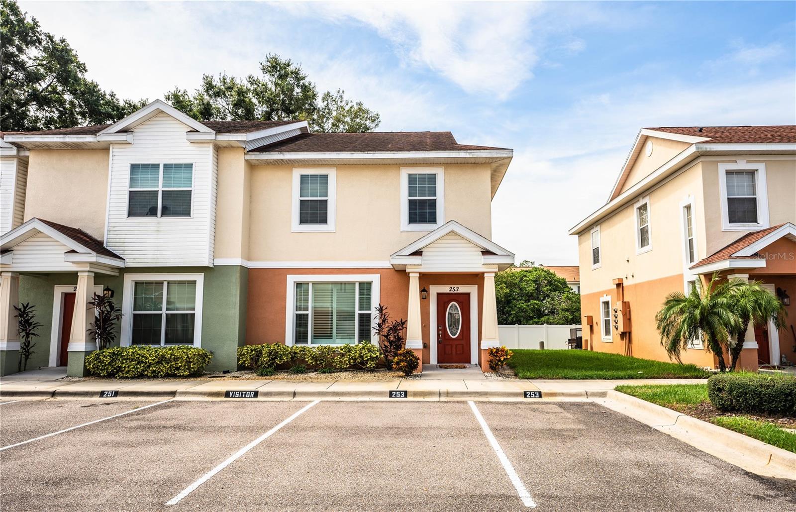 Listing photo id 68 for 253 Alexander Woods Drive