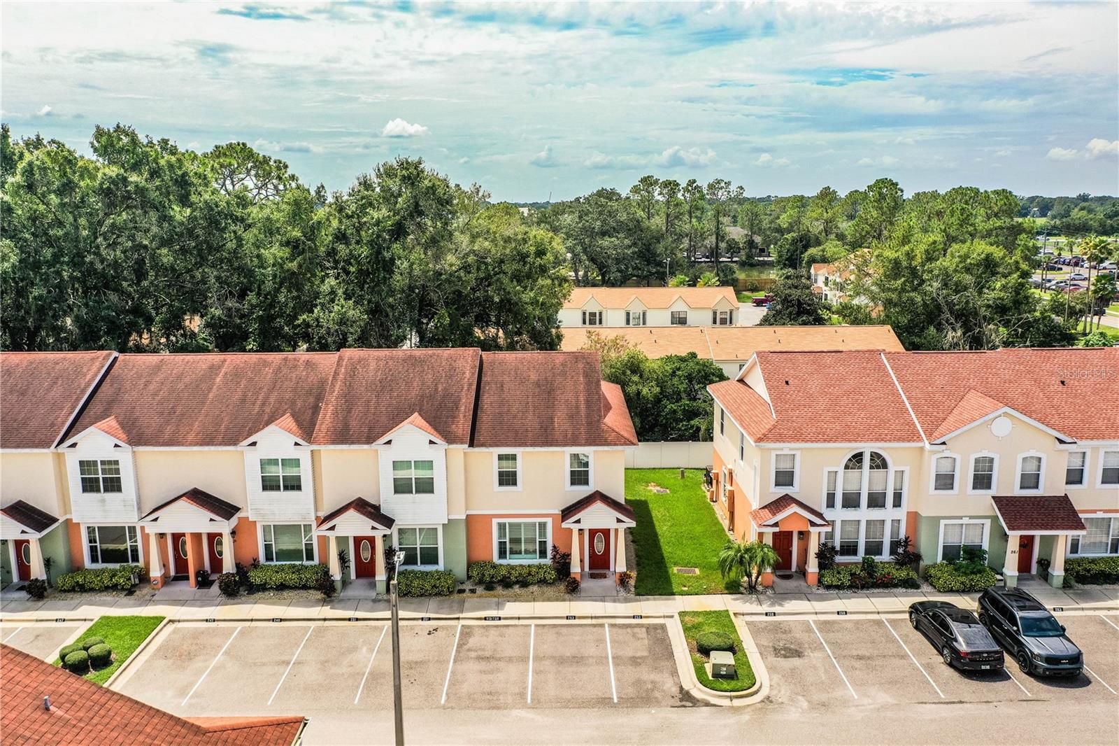 Listing photo id 69 for 253 Alexander Woods Drive