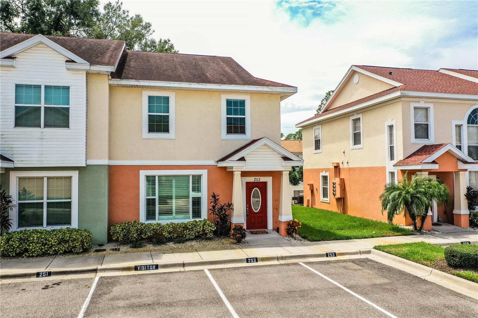 Listing photo id 70 for 253 Alexander Woods Drive