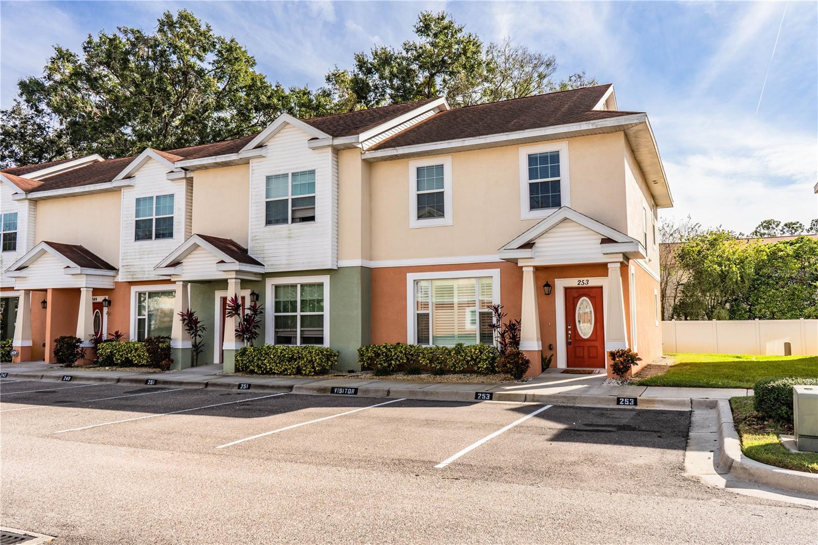 Listing photo id 84 for 253 Alexander Woods Drive