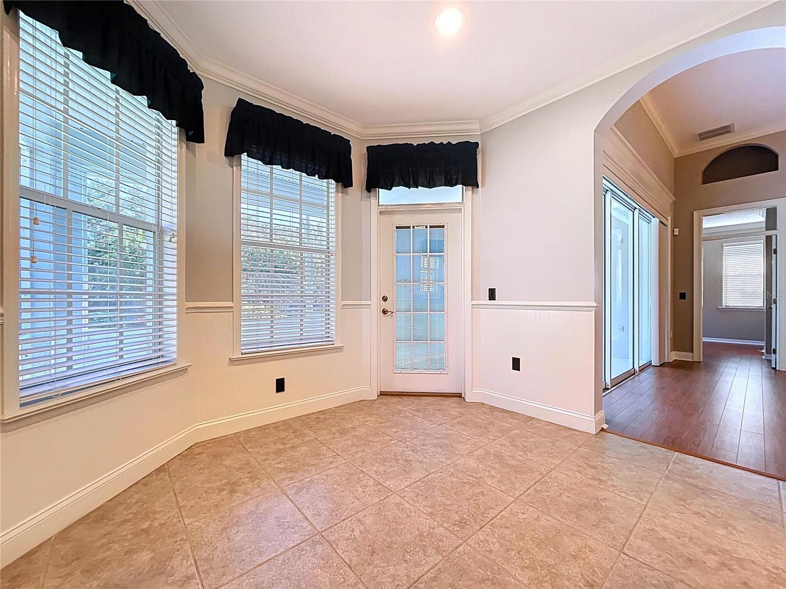 Image 36 of 94 For 8107 Lake James Boulevard