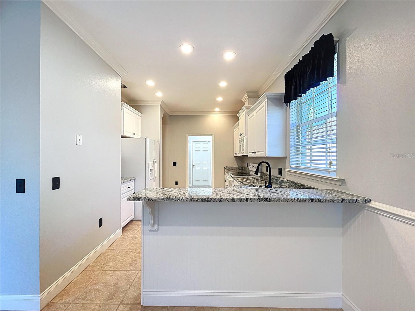 Image 39 of 94 For 8107 Lake James Boulevard