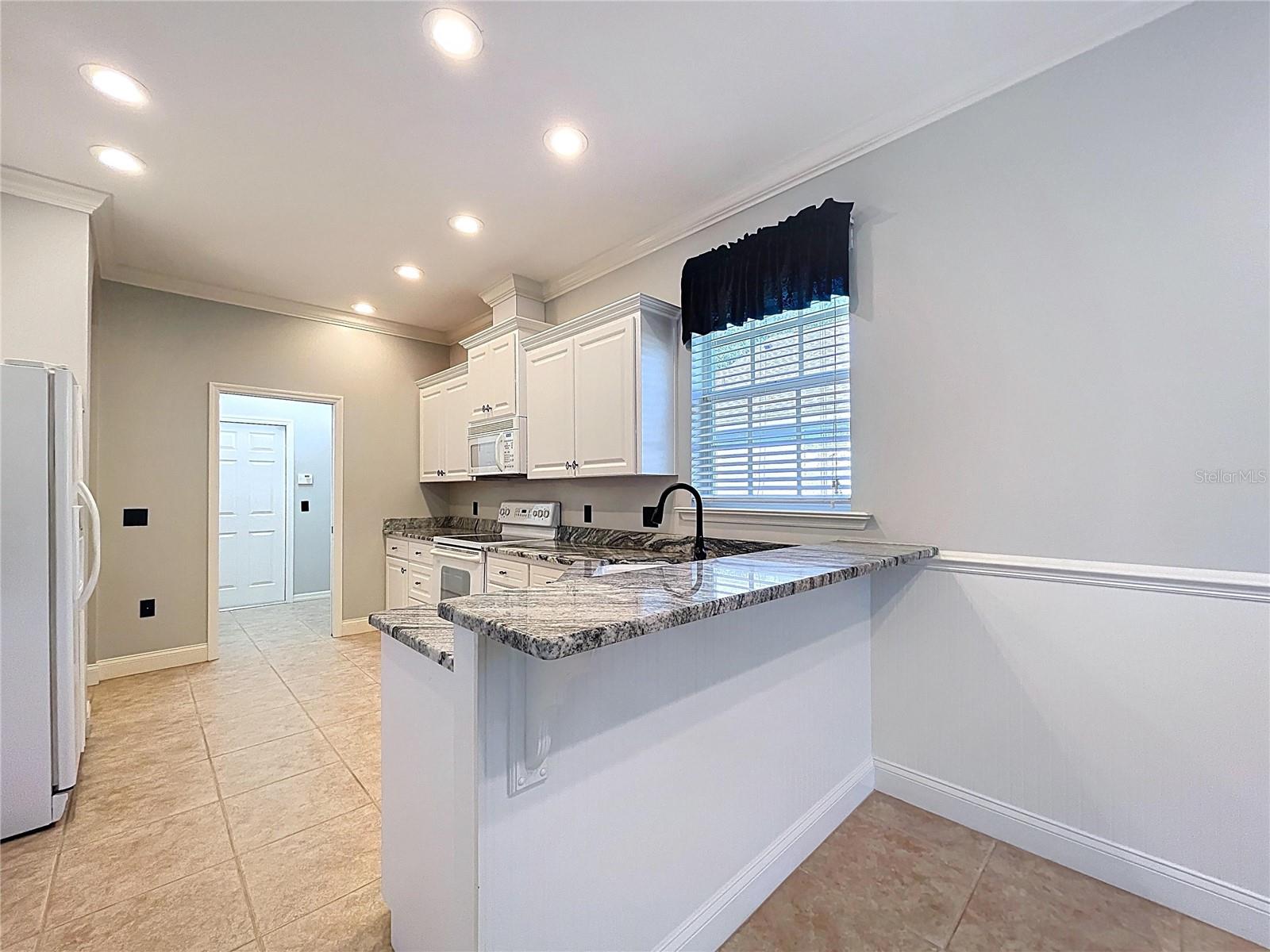 Image 40 of 94 For 8107 Lake James Boulevard