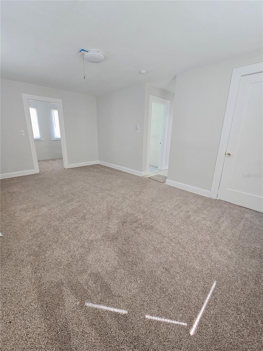 Image 12 of 13 For 115 8th Street Se