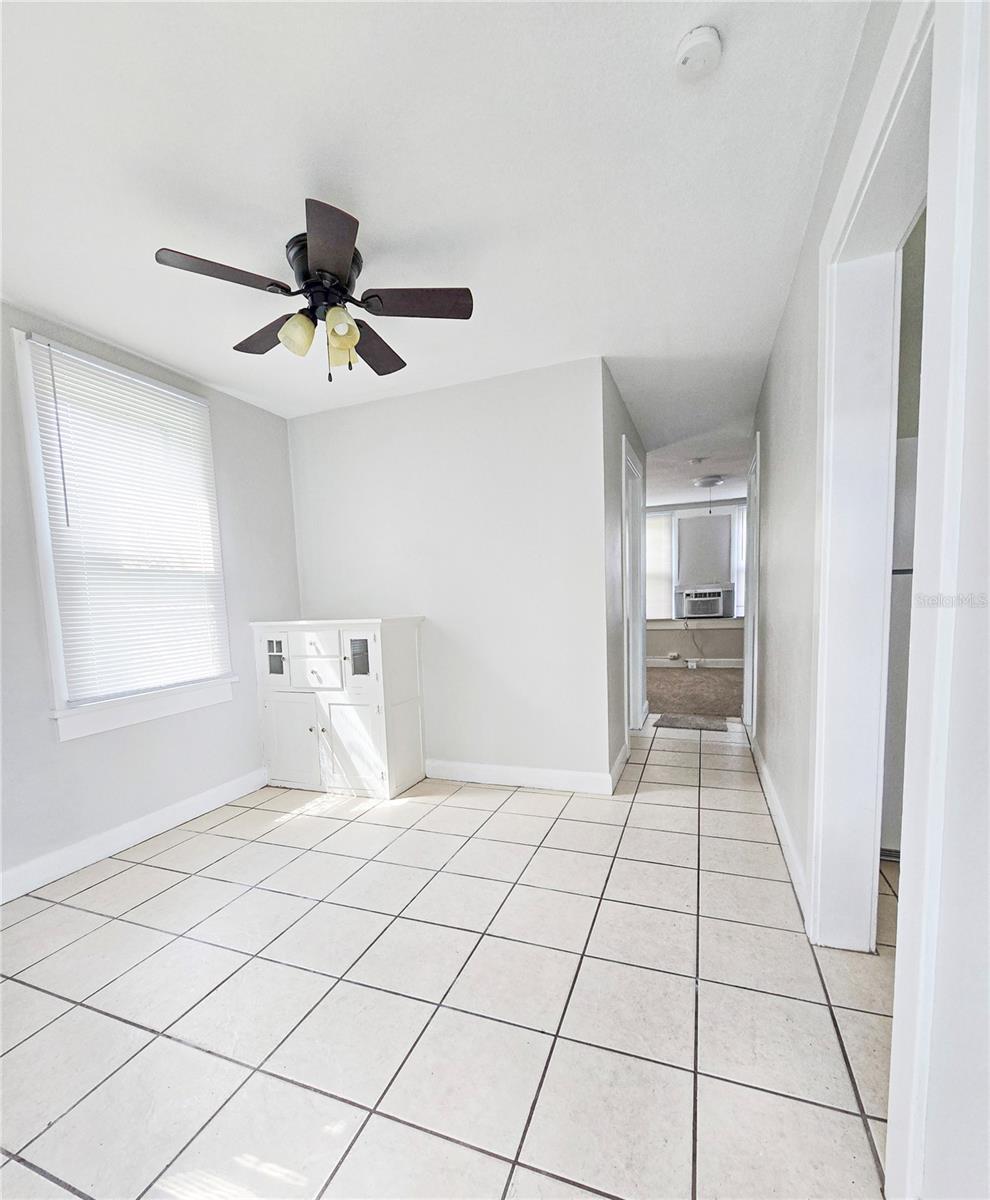 Image 3 of 13 For 115 8th Street Se
