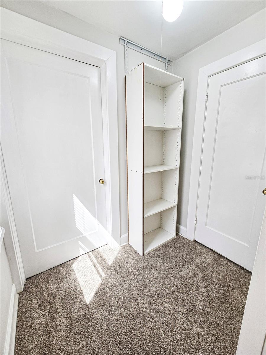 Image 8 of 13 For 115 8th Street Se