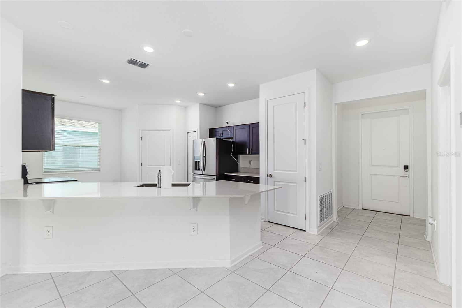 Image 3 of 37 For 1121 Deepwater Circle