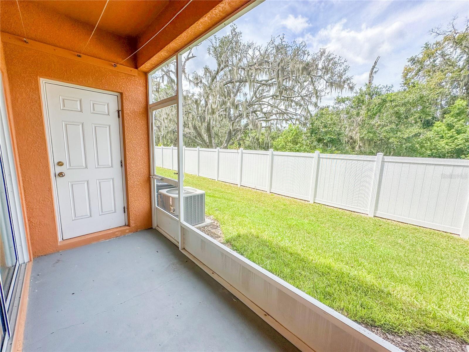 Image 16 of 16 For 4027 Winding Vine Drive