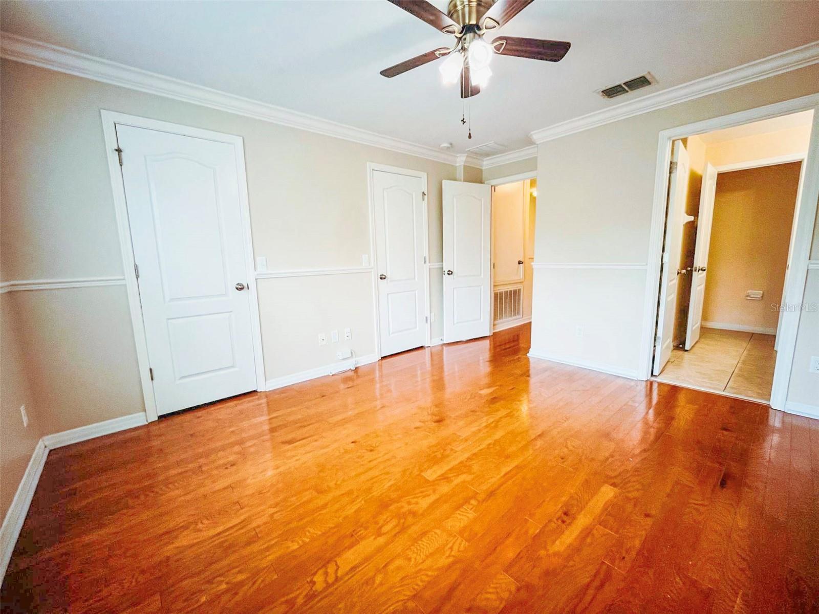 Image 5 of 13 For 4027 Winding Vine Drive