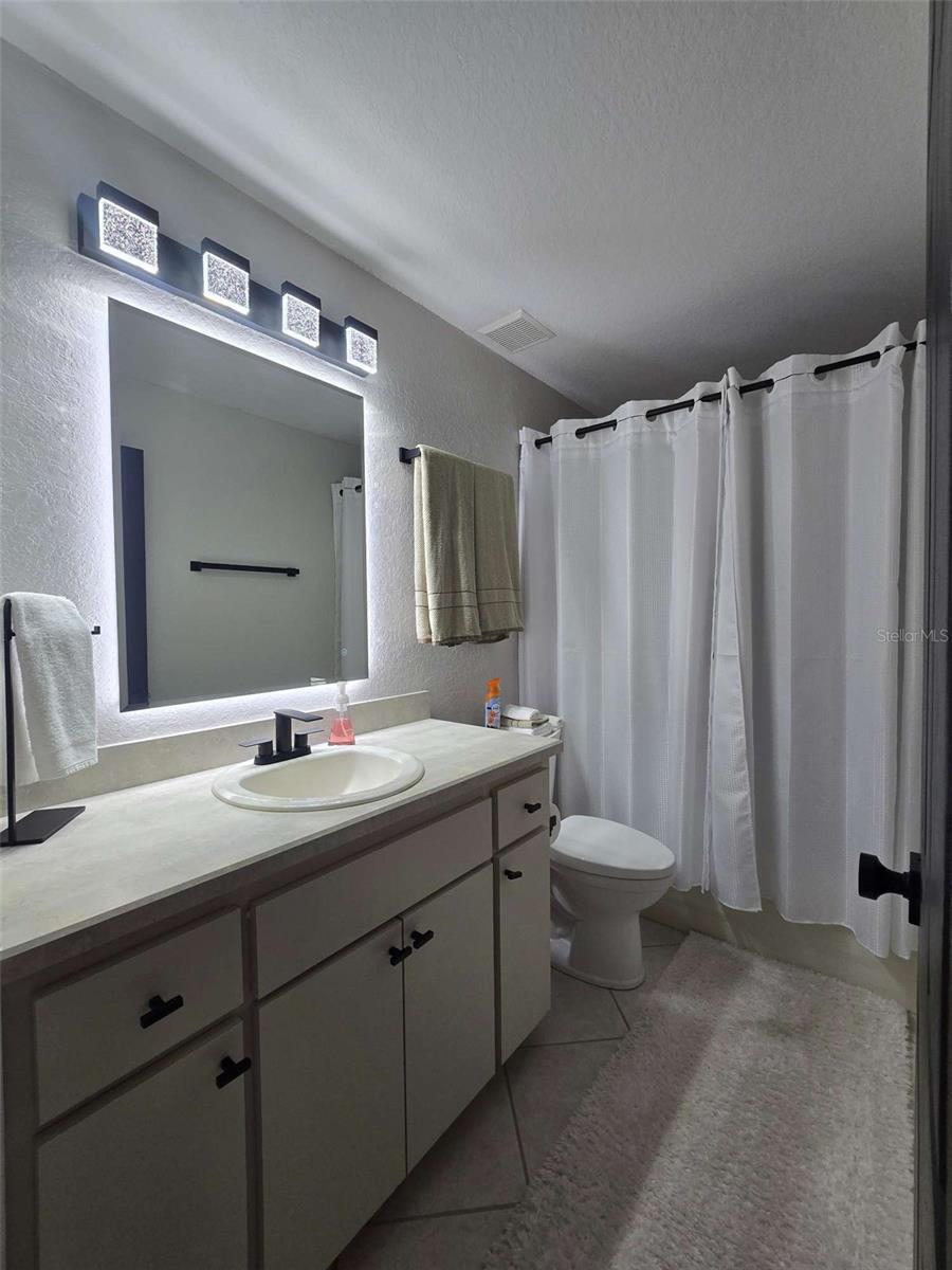 Image 12 of 19 For 3541 Harbor Circle Nw