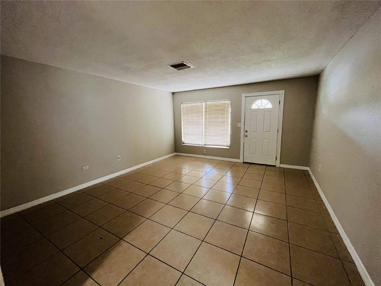 Image 2 of 12 For 829 Carole Street