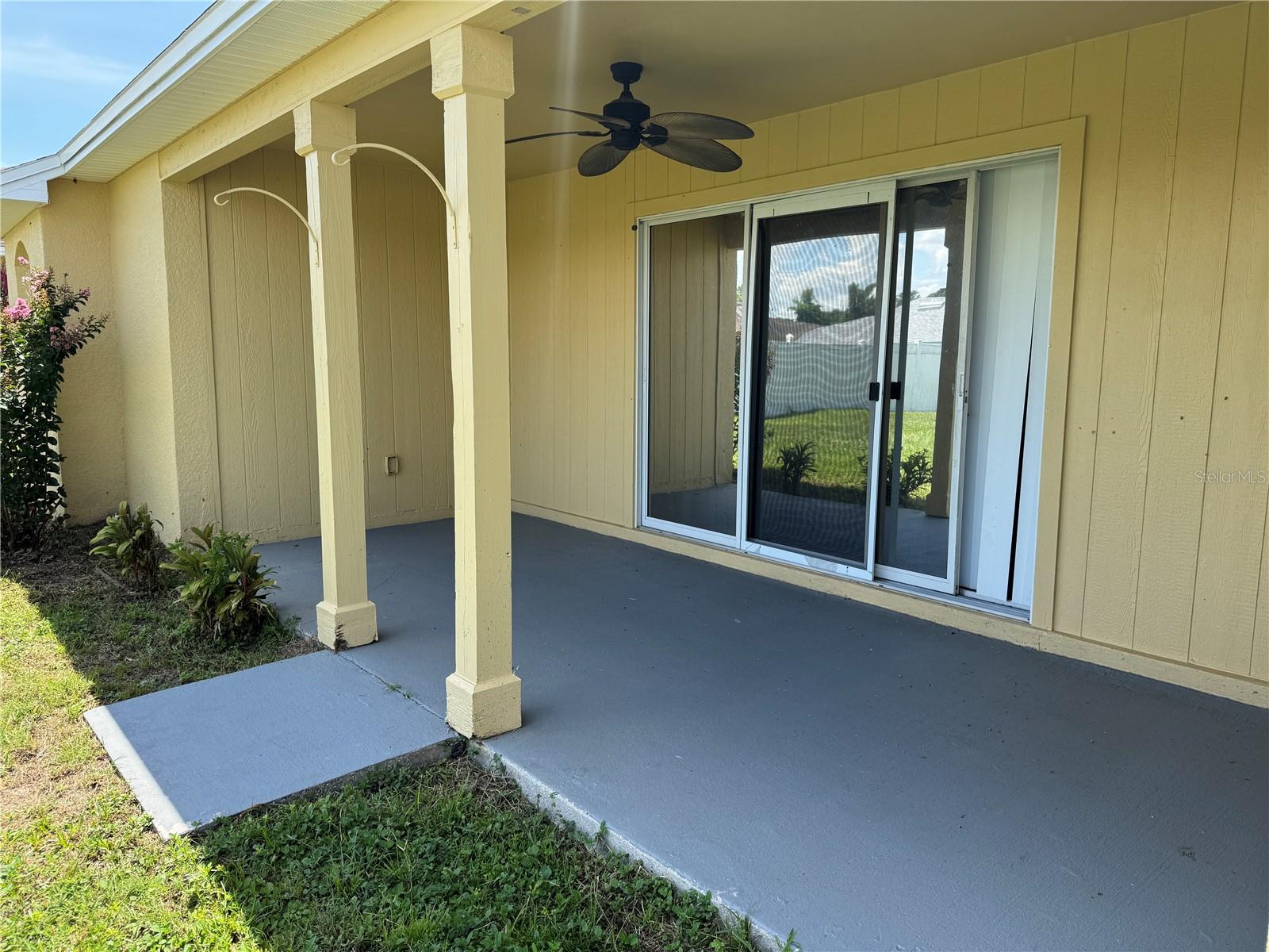 Image 22 of 27 For 1732 Torrey Pines Street