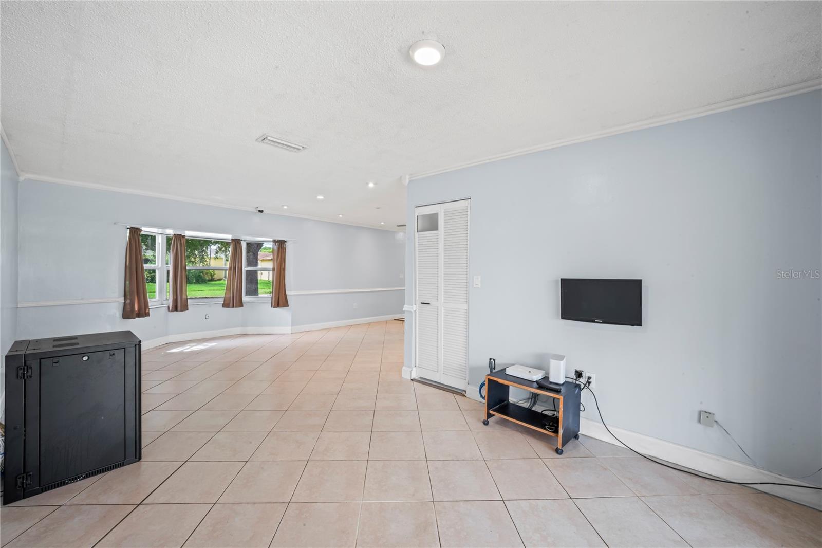 Image 13 of 51 For 8661 24th Court