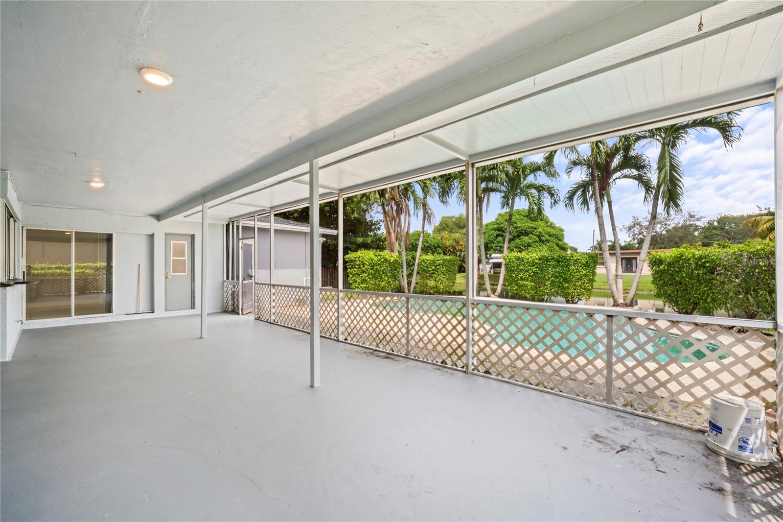 Image 40 of 51 For 8661 24th Court
