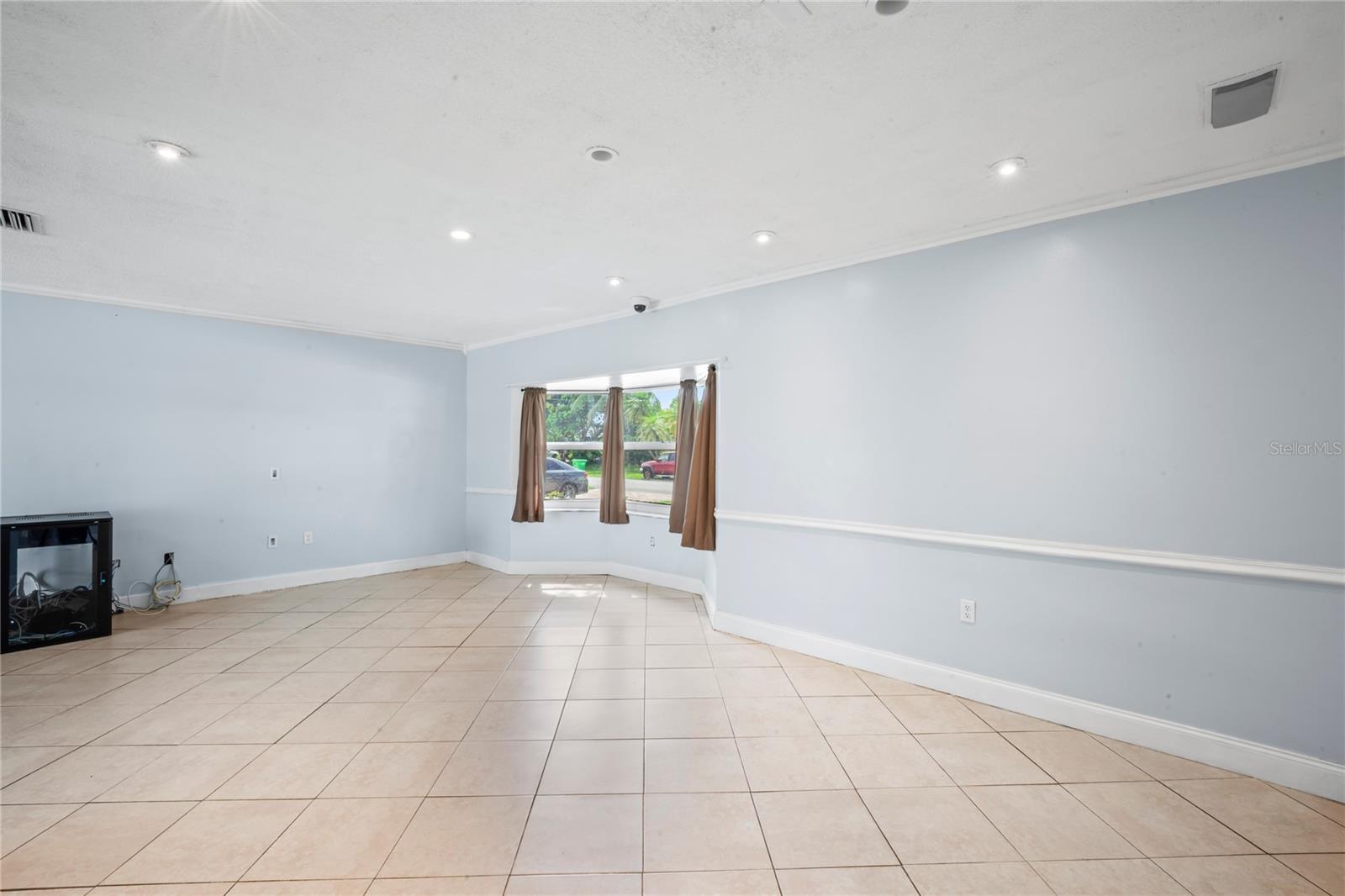 Image 7 of 51 For 8661 24th Court