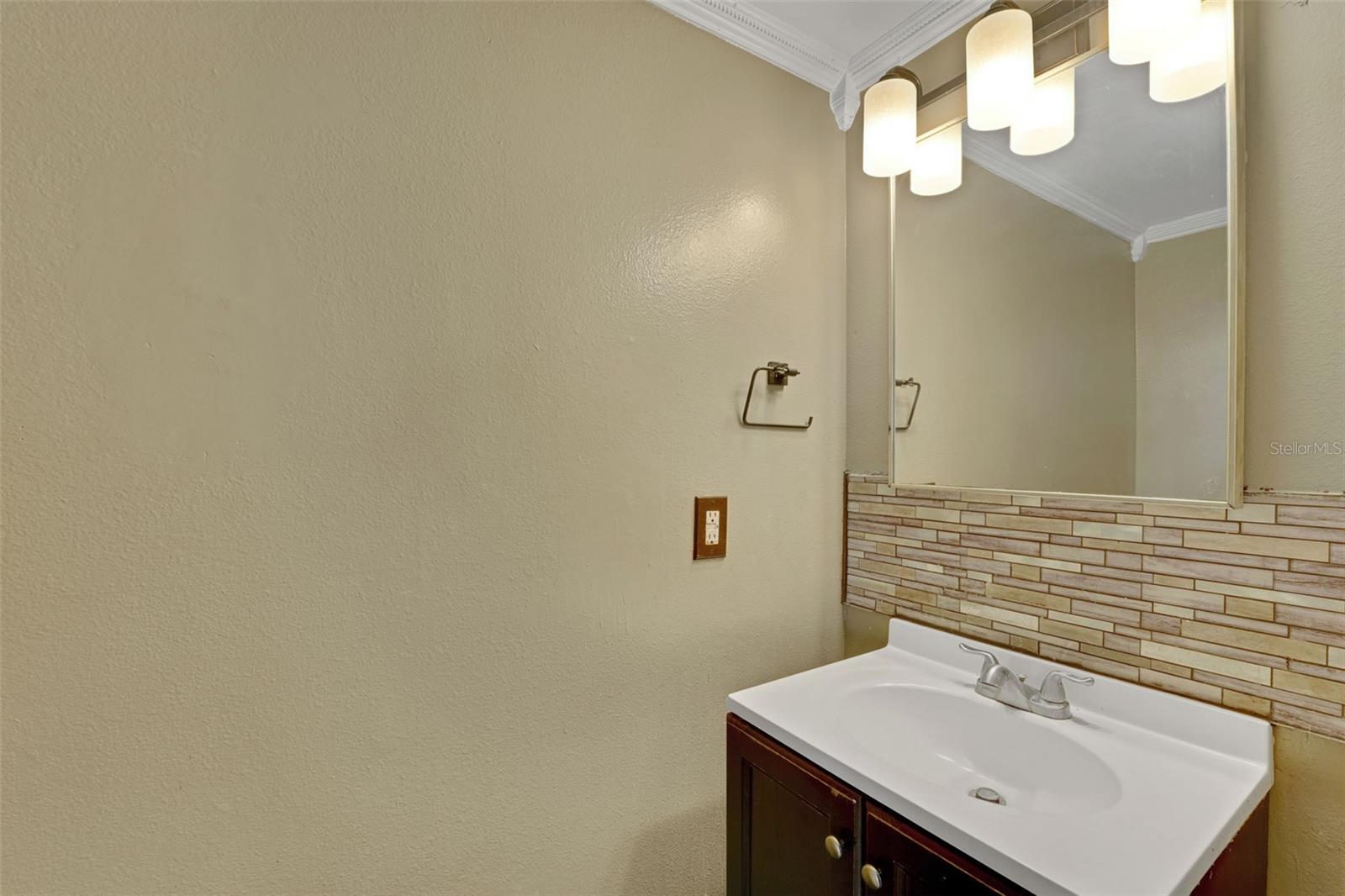 Image 17 of 40 For 114 Shaddock Drive