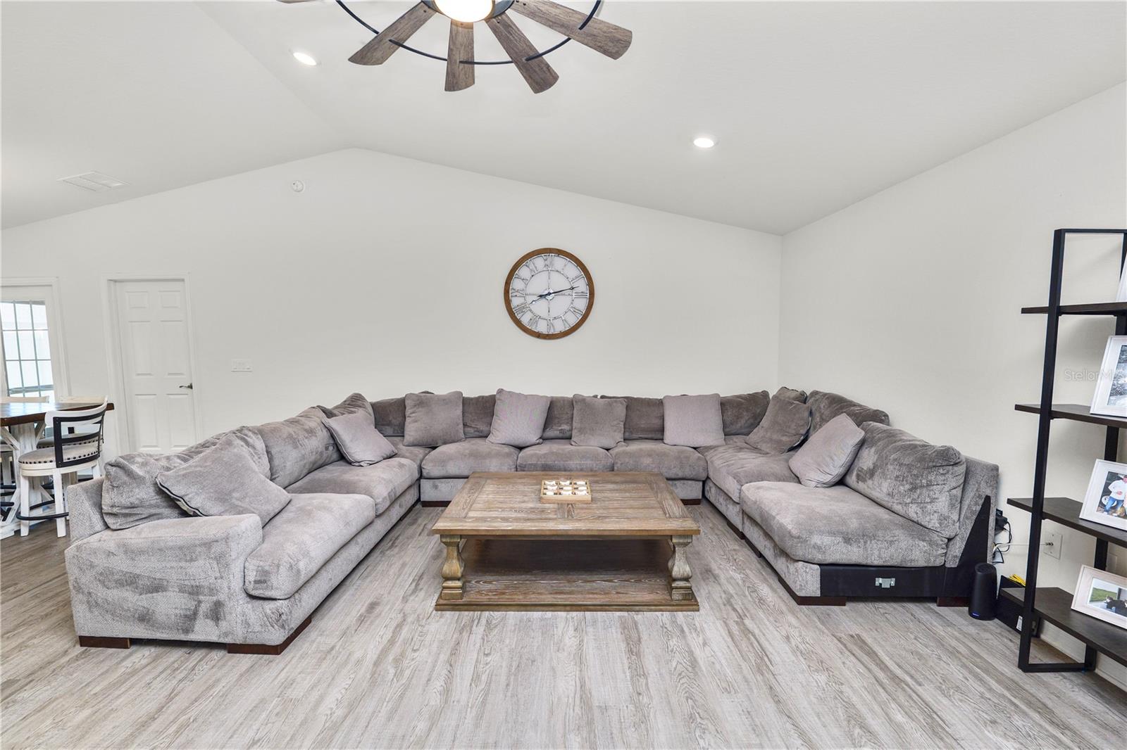 Image 7 of 44 For 3942 Willow Ridge Drive