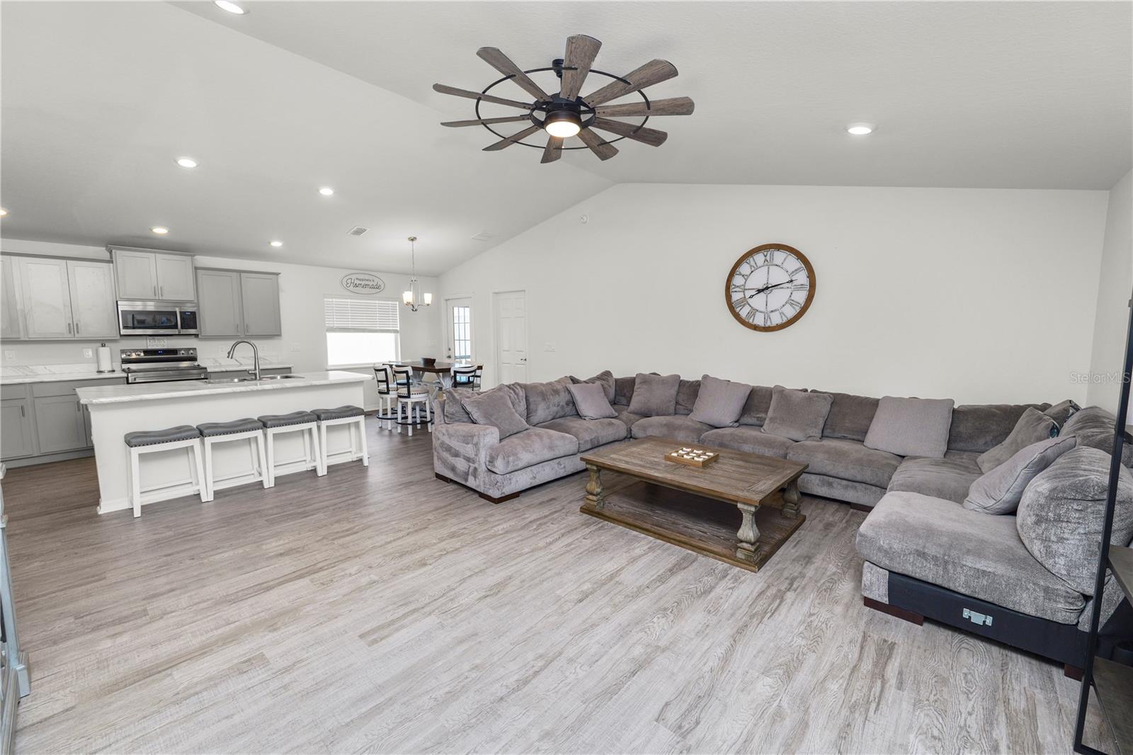 Image 8 of 44 For 3942 Willow Ridge Drive