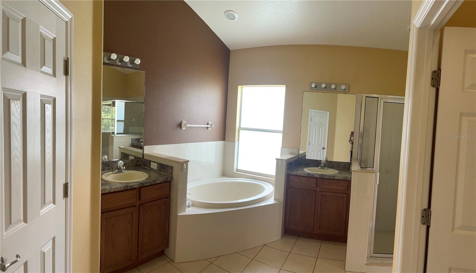 Image 28 of 33 For 1754 Altavista Circle
