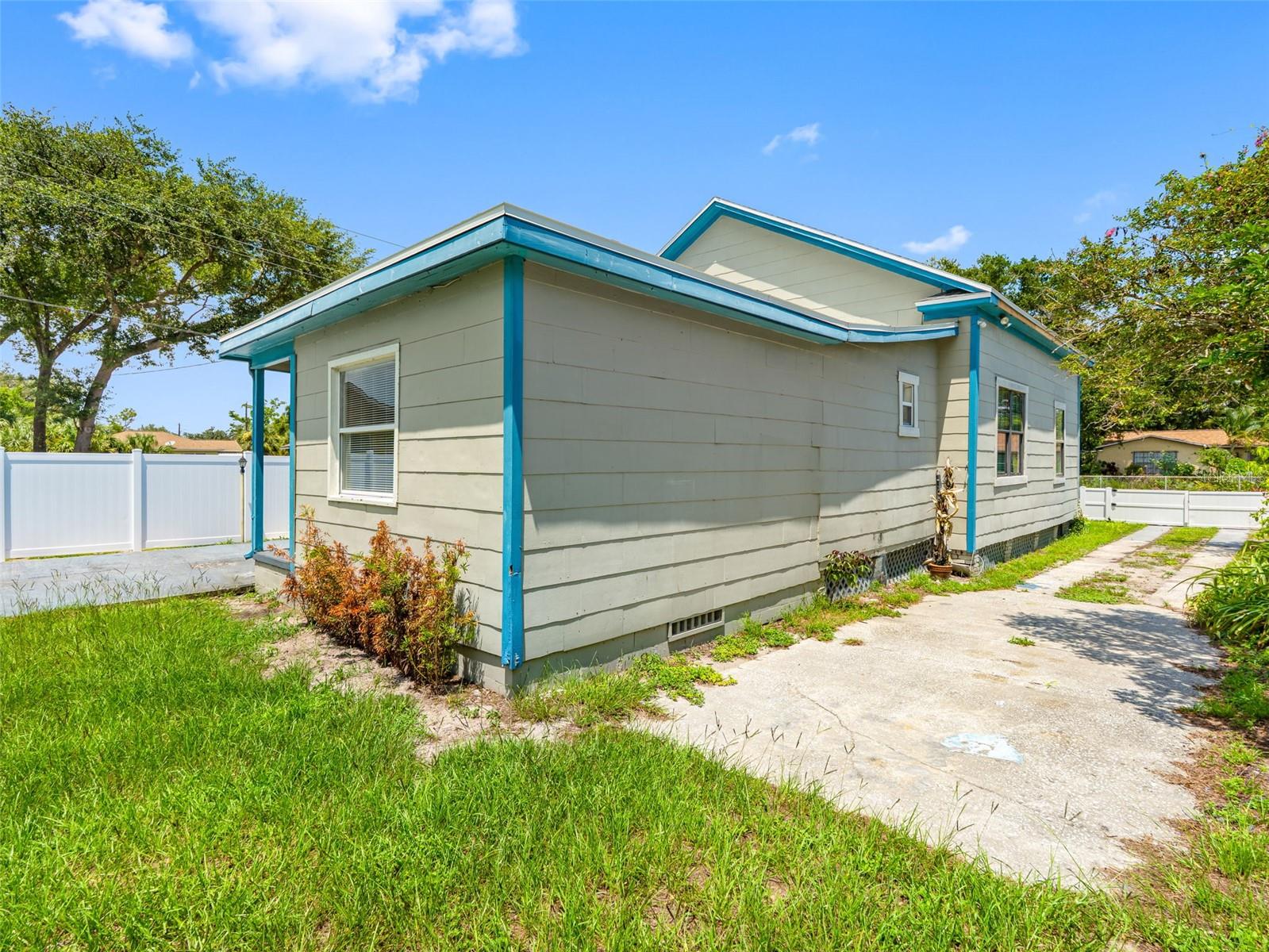 Image 5 of 30 For 2824 19th Street
