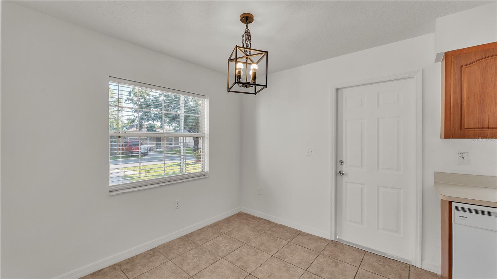 Image 13 of 32 For 1314 James Street