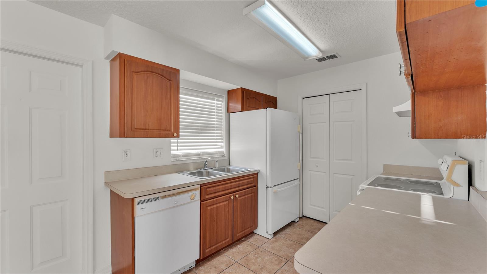 Image 16 of 32 For 1314 James Street