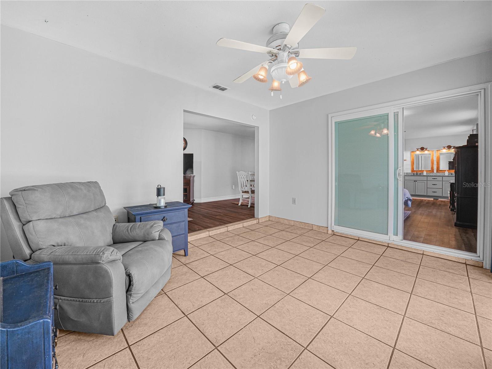 Image 10 of 29 For 5891 Crest Lane